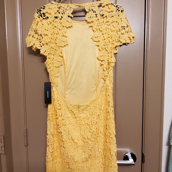 Lulu's Yellow Lace Backless Bodycon Dress - Picture 3 of 7